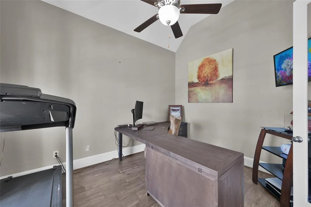 Photo of 18 Woodborough Way