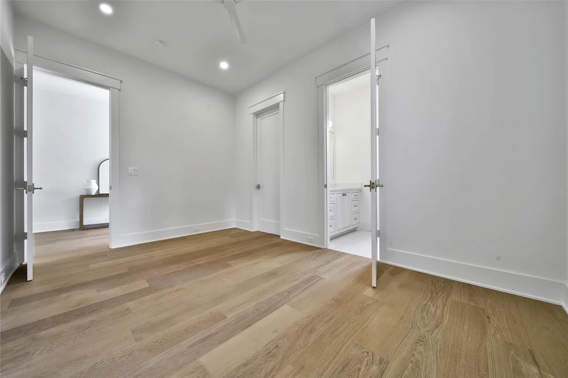 Photo of 1191 Chamboard Lane
