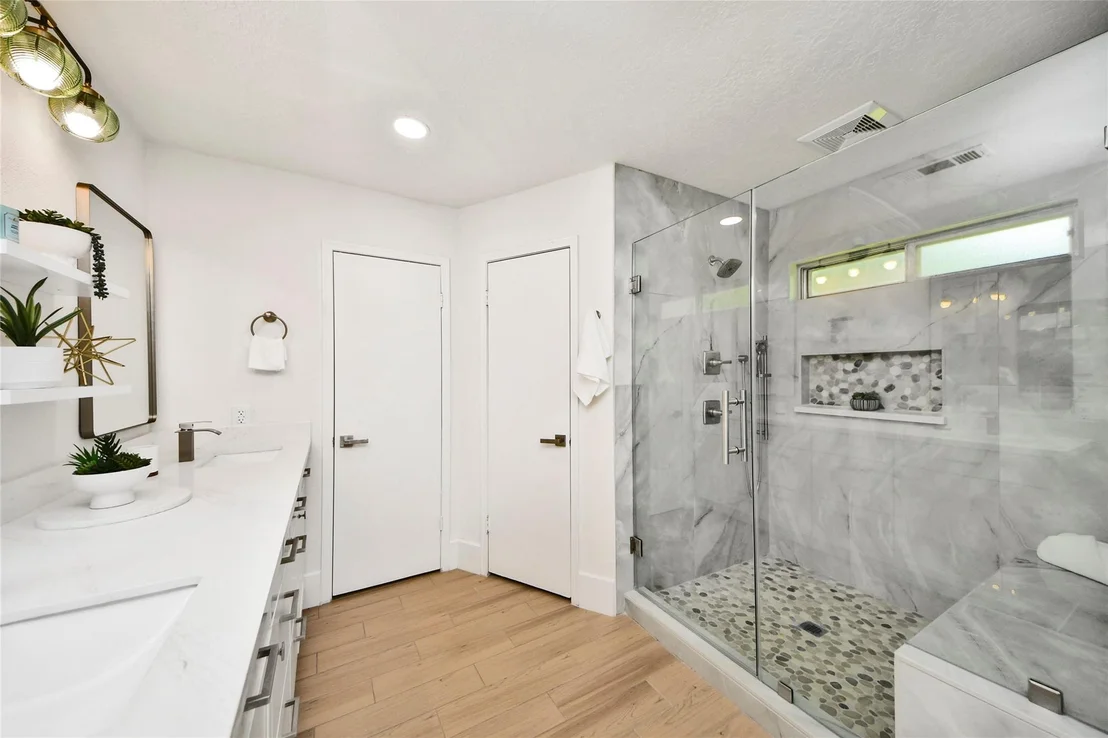 Photo of 1706 Durfey Lane