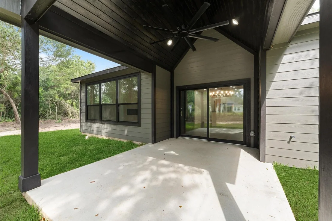 Photo of 25301 Killarney Street