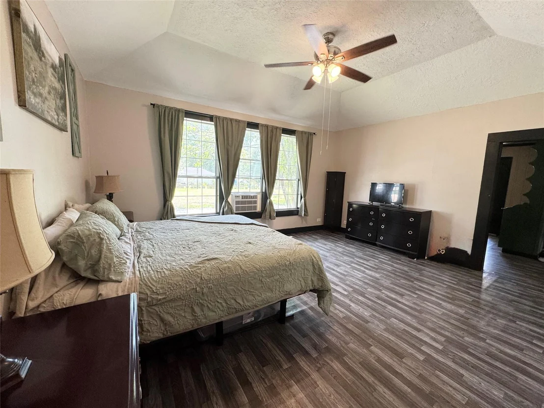 Photo of 505 N 6th Street