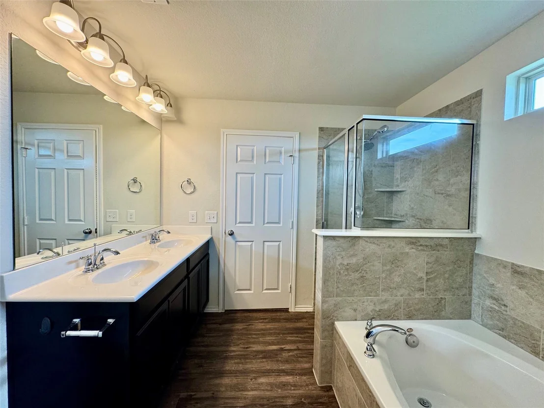 Photo of 15818 Smithland Drive