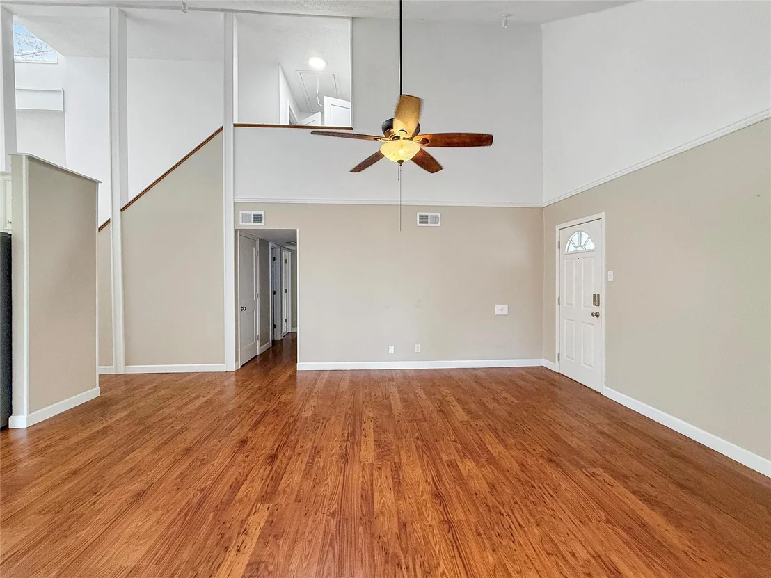 Photo of 447 Pinehurst Drive