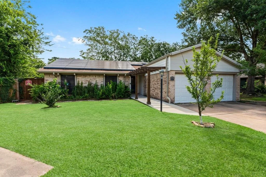 Photo of 9902 Tallow Tree Circle