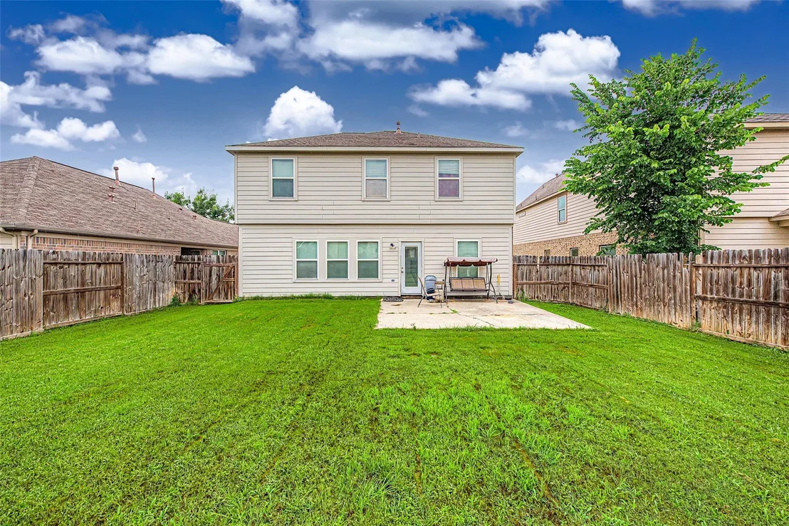 Photo of 5006 Forest Hurst Glen