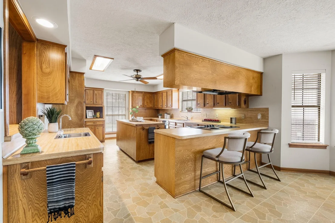 Photo of 105 Greenbriar Drive