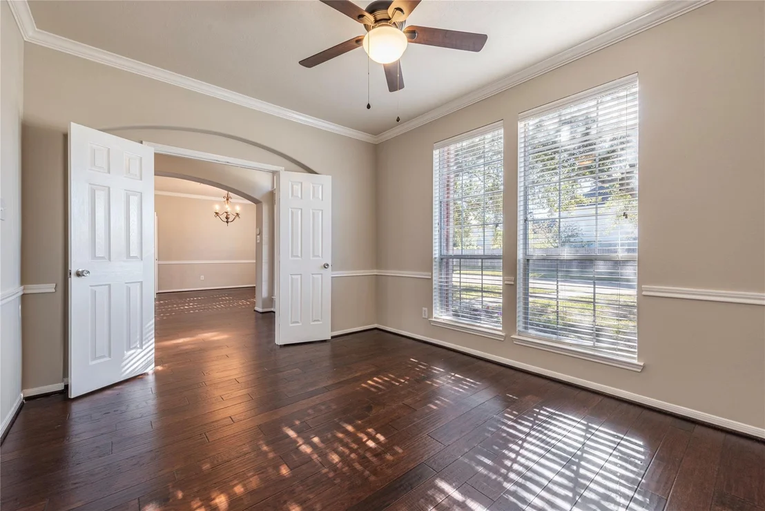 Photo of 216 Willow Pointe Drive