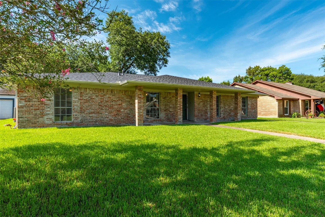 Photo of 5000 Meadowlark Street