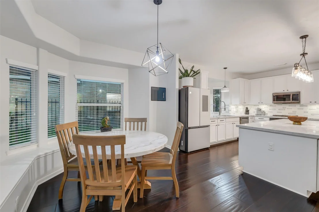 Photo of 30214 Vinebriar Drive