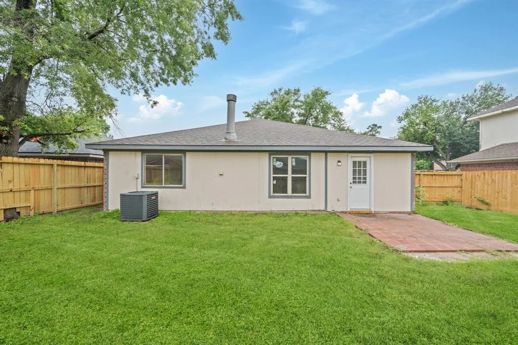 Photo of 14915 Dunster Lane