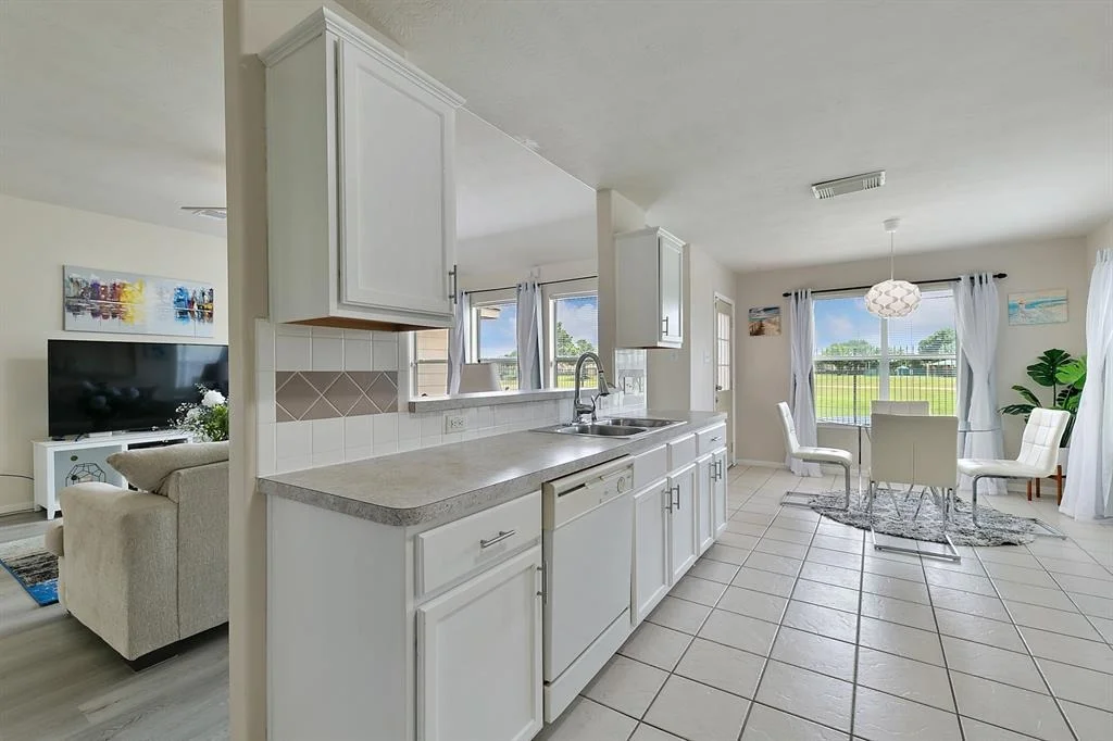 Photo of 4618 Plum Forest Road