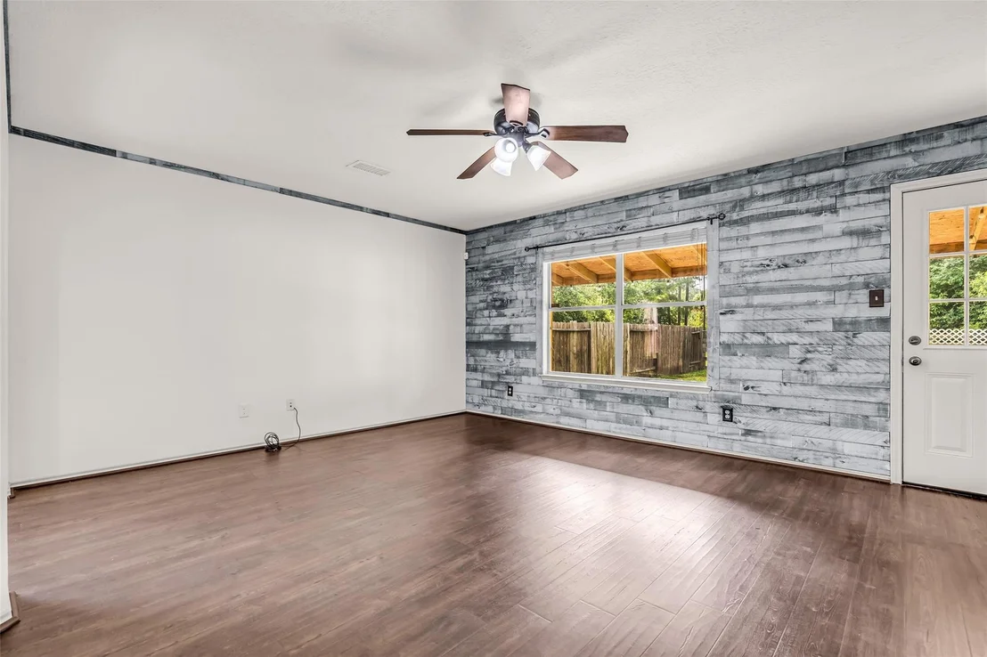 Photo of 9738 Gulfstream Drive