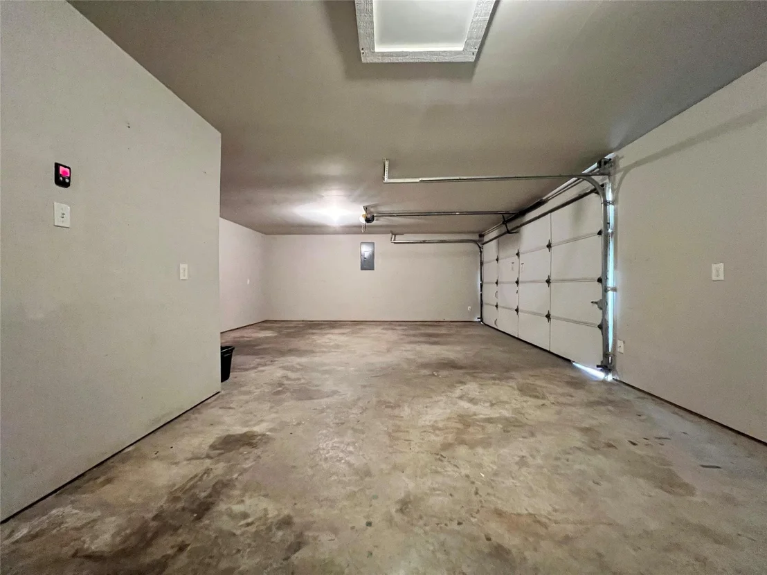 Photo of 203 Acorn Tree Court