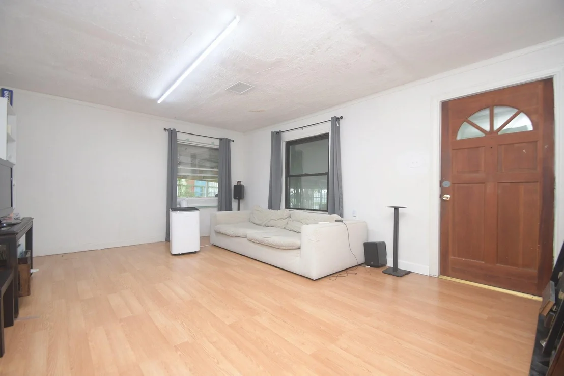 Photo of 283 Turner Drive