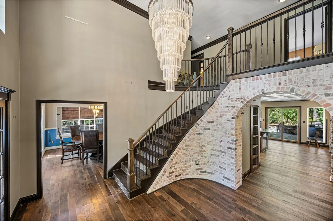 Photo of 1906 Castlerock Drive