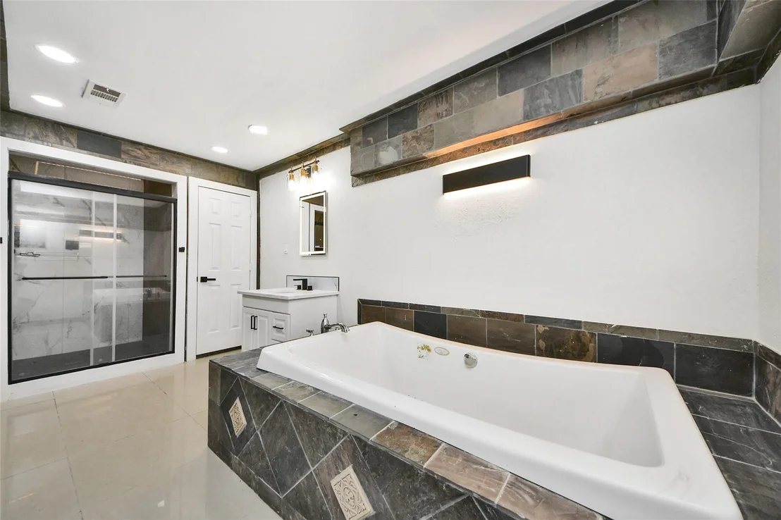 Photo of 15719 Baytree