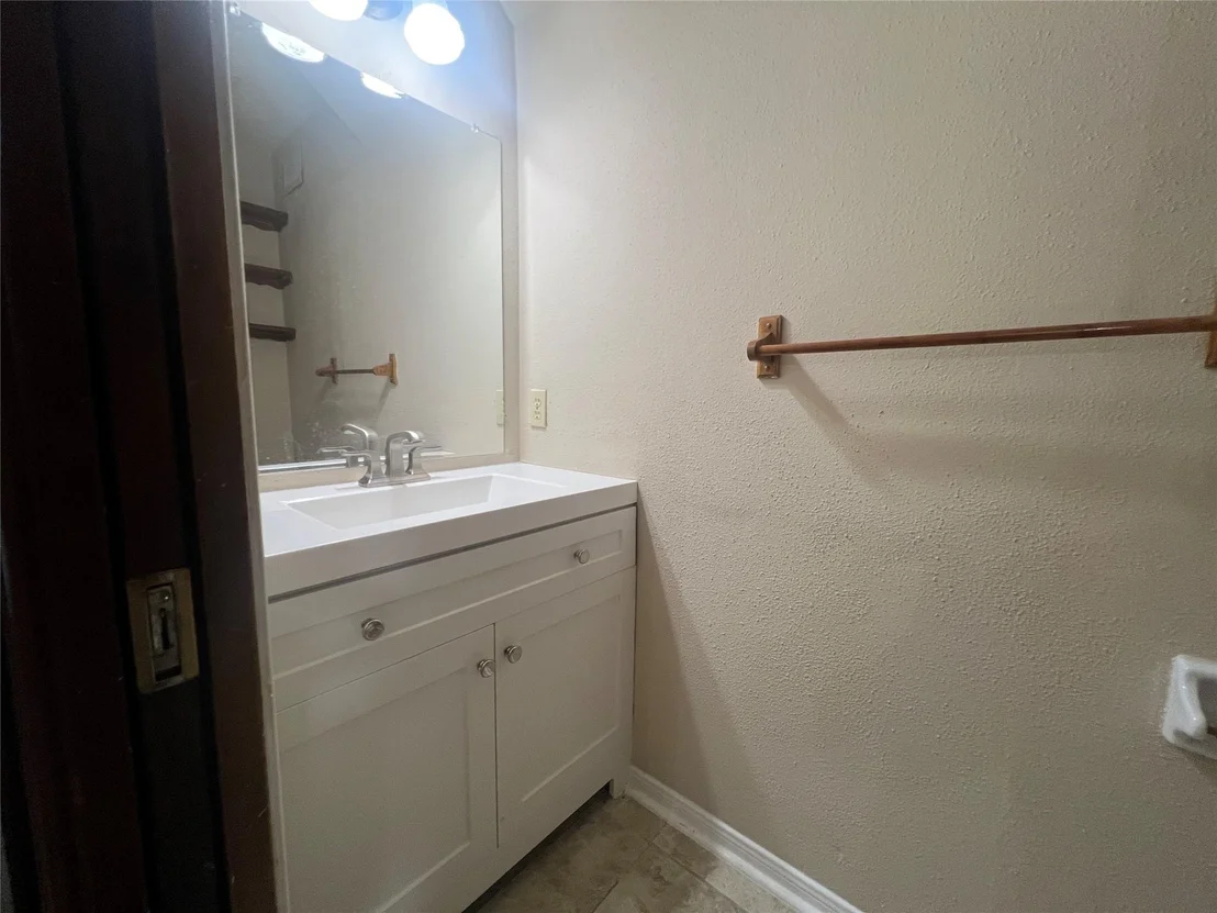 Photo of 6922 Addicks Clodine Road