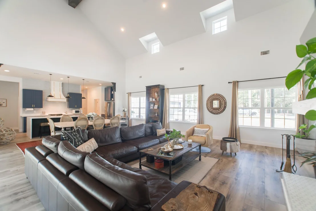 Photo of 5 W Forest Court