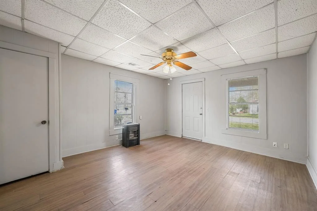 Photo of 606 E 4th Street