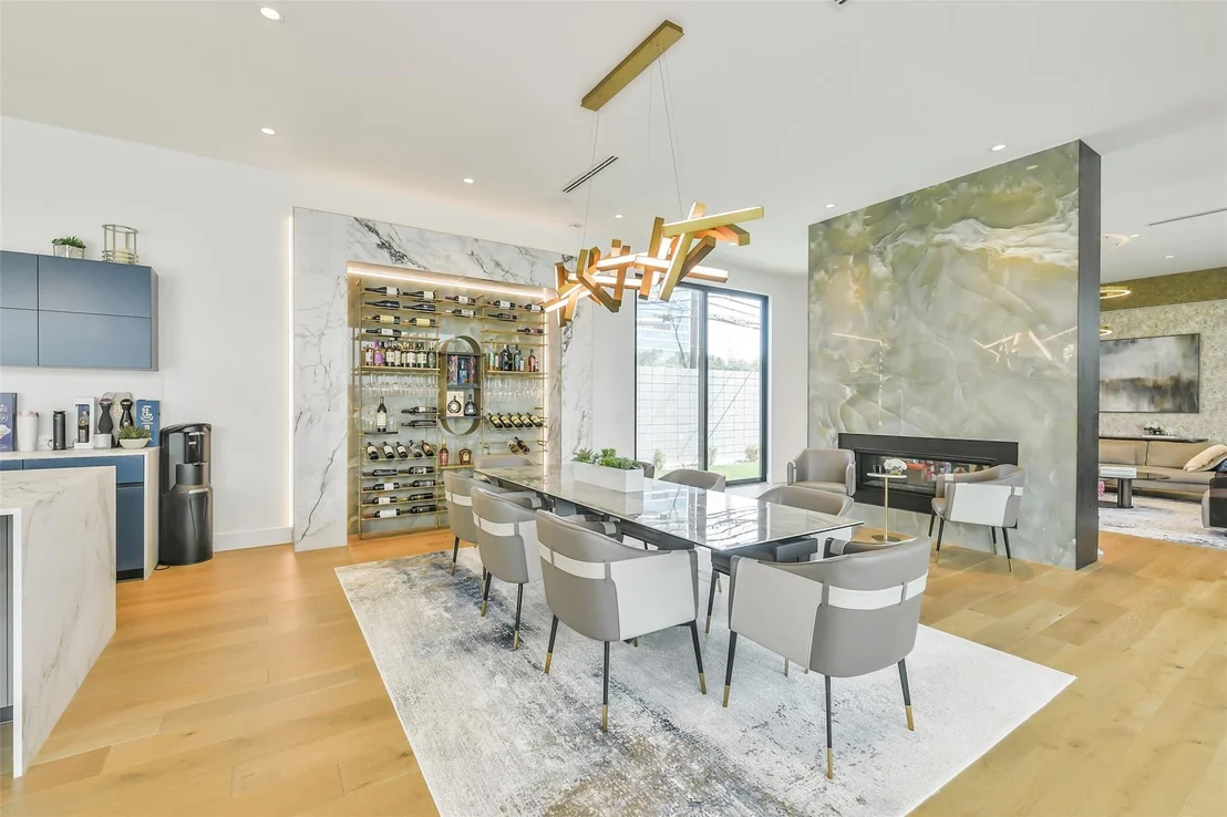 Photo of 3003 Virginia Street