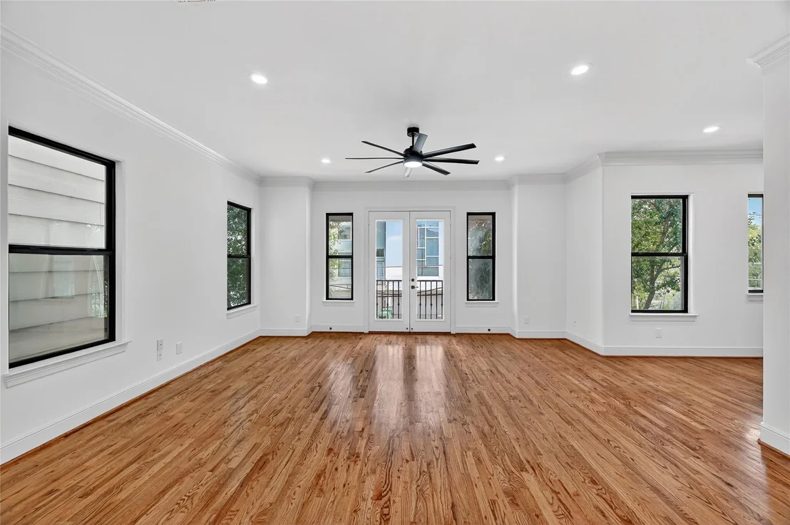 Photo of 2407 Radcliffe Street