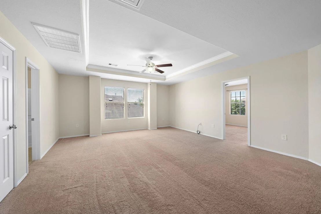 Photo of 1418 S Maple Drive