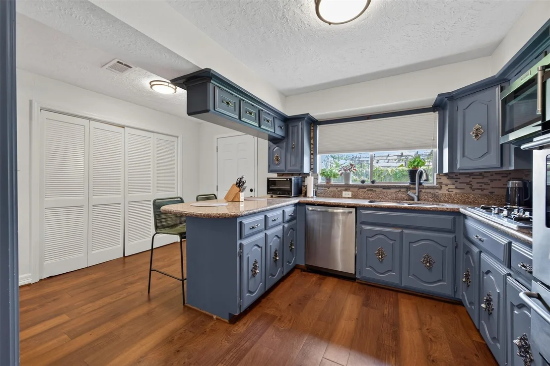 Photo of 7615 Azalea Street