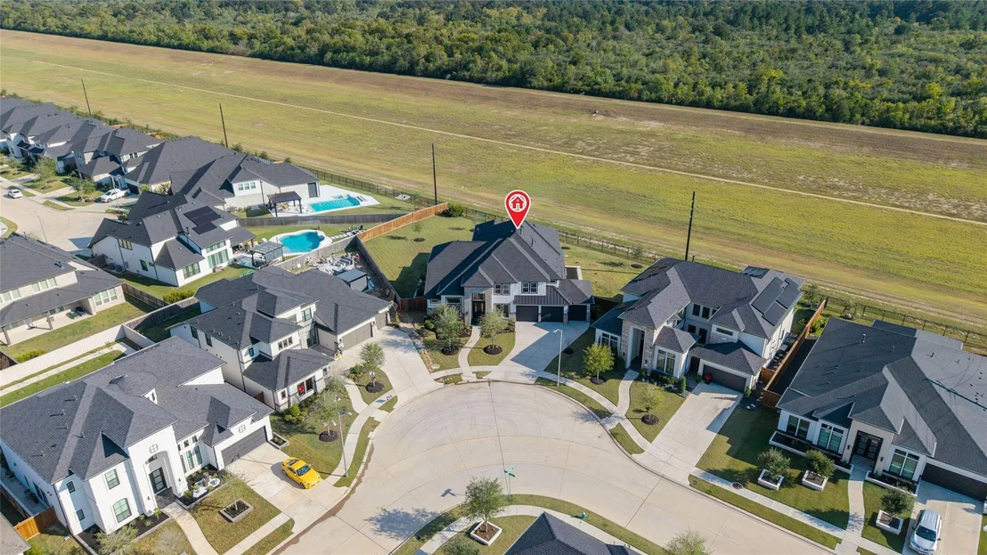 Photo of 13702 Martingale Pointe Drive
