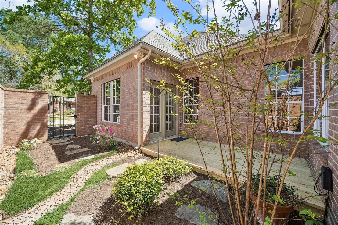 Photo of 1830 Breezin Court