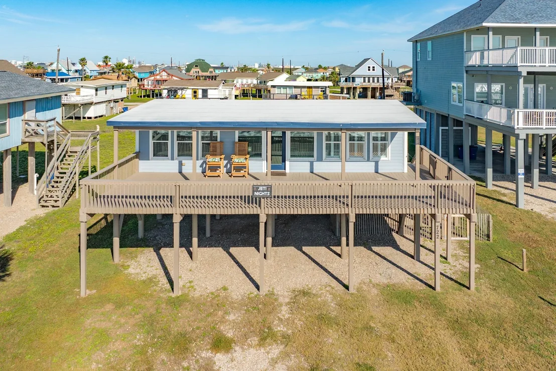Photo of 722 Beach Drive