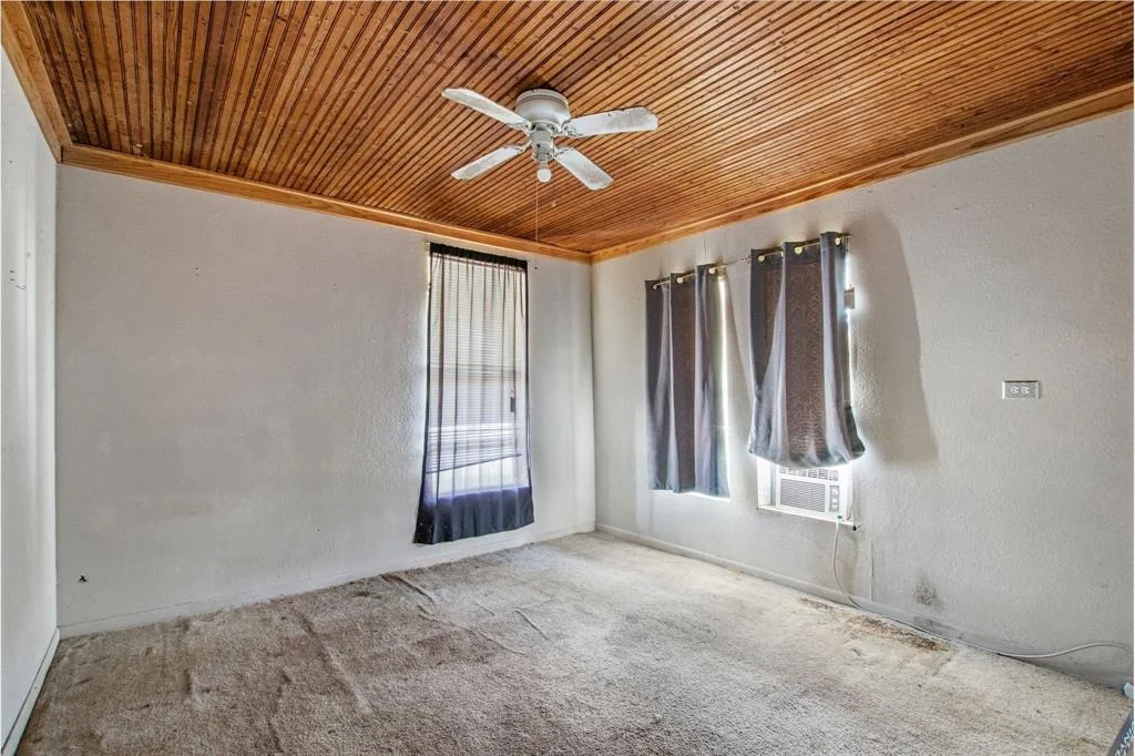 Photo of 100 E Austin Street