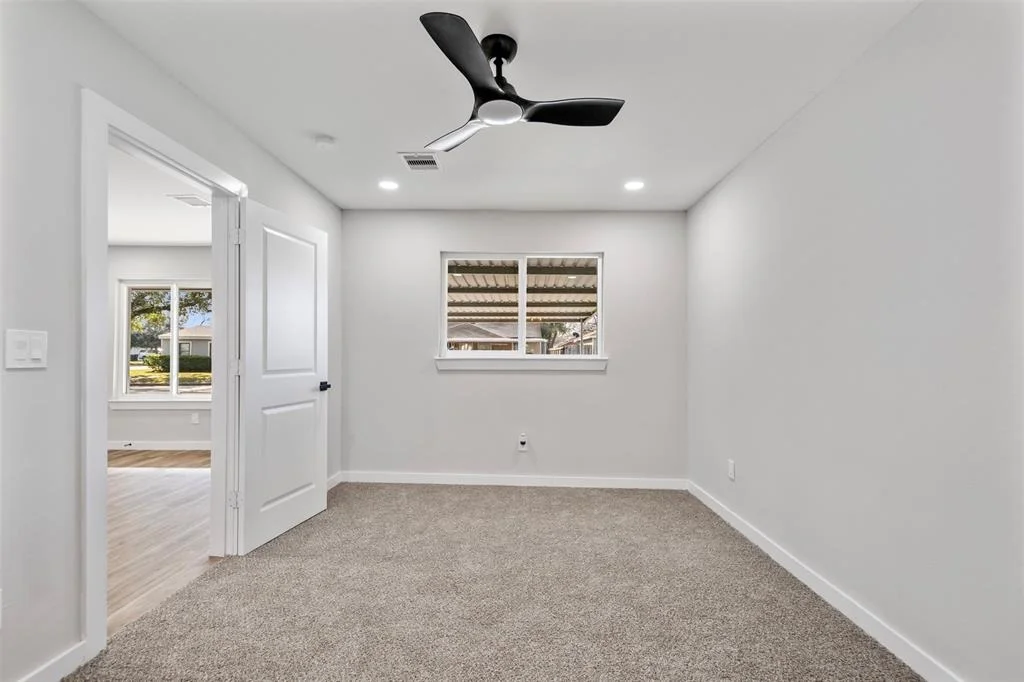 Photo of 1302 Comal Avenue