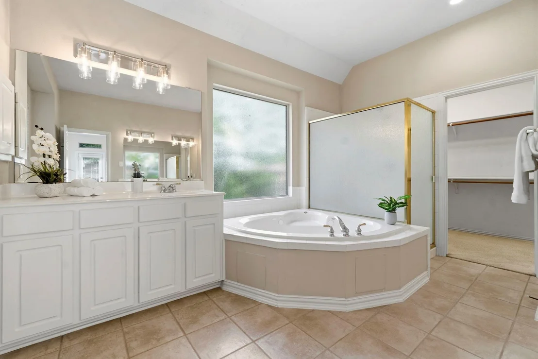 Photo of 139 E Mirror Ridge Circle