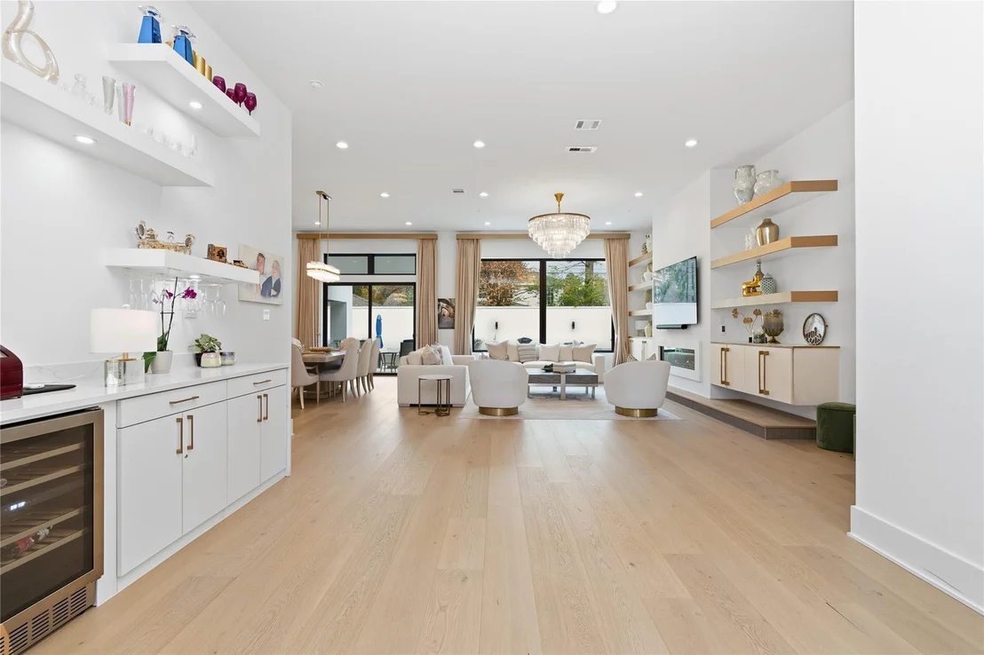 Photo of 13034 Memorial Drive