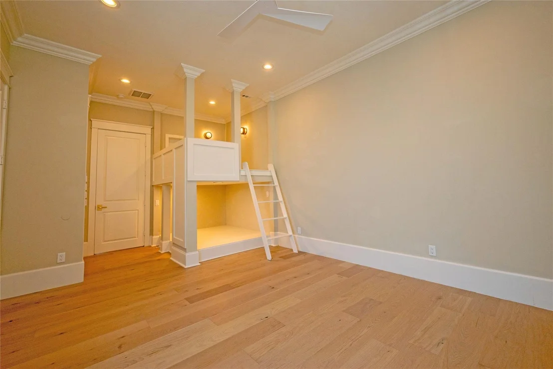 Photo of 11610 Beachside
