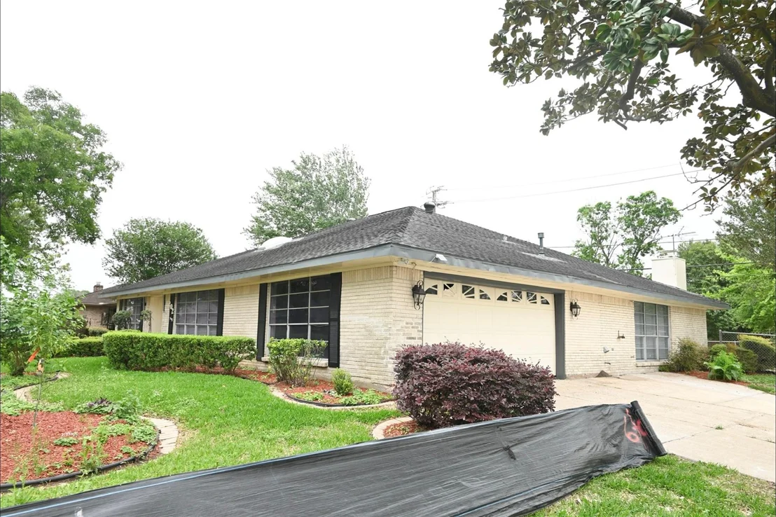Photo of 202 Coronation Drive