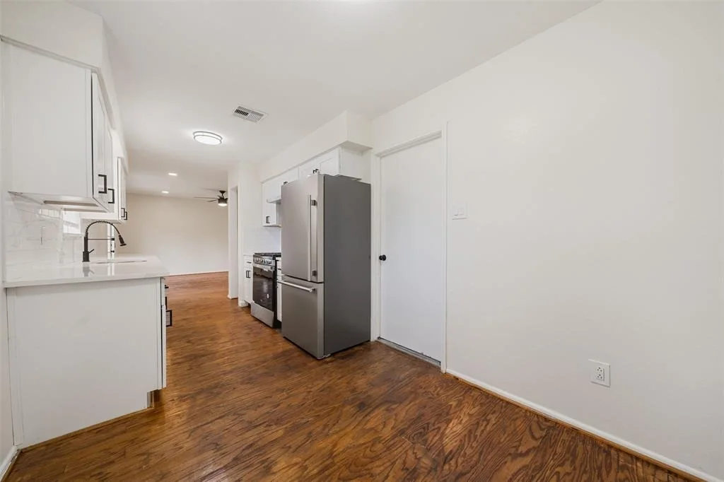 Photo of 15027 Bathurst Drive
