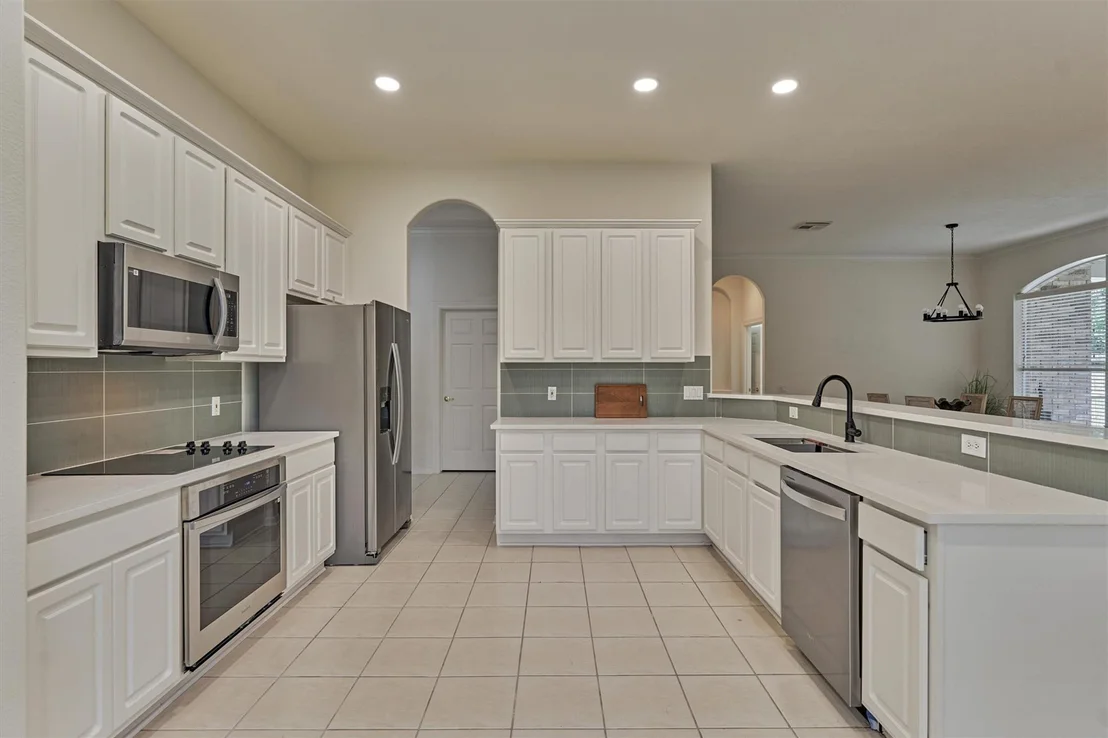 Photo of 27 S Belfair Place