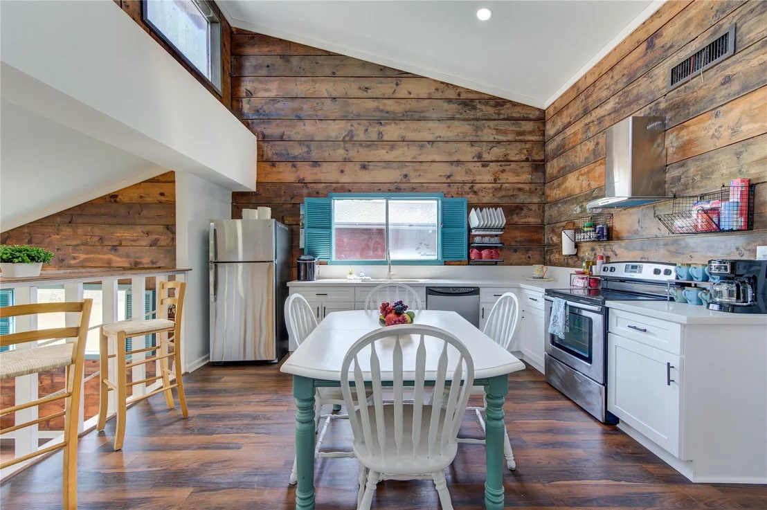 Photo of 411 Galley Way