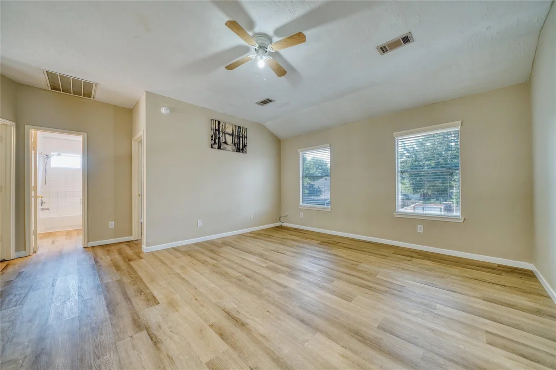 Photo of 20418 Linden Tree Drive