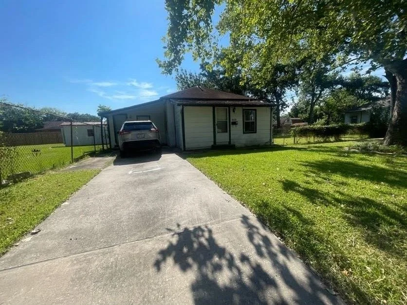 Photo of 909 Cedar Street