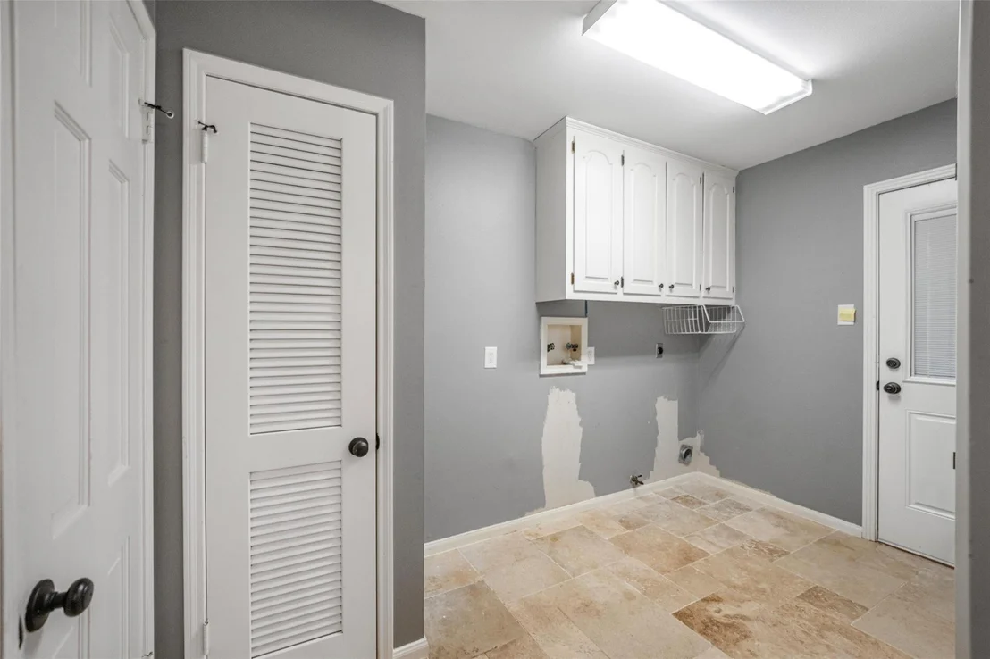 Photo of 14610 Carolcrest Drive
