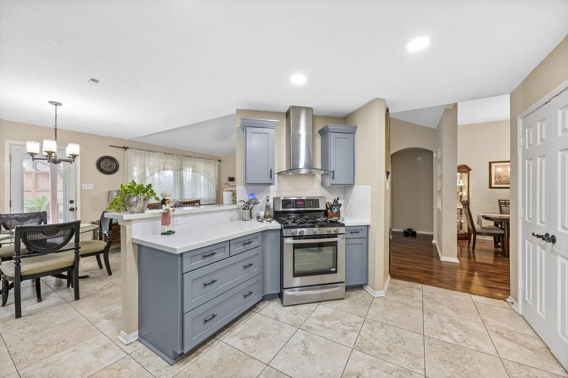 Photo of 6527 Harcourt Bridge Drive