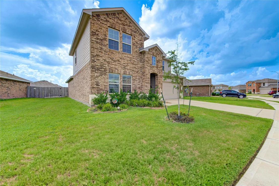 Photo of 21315 Sleepy Willow Street