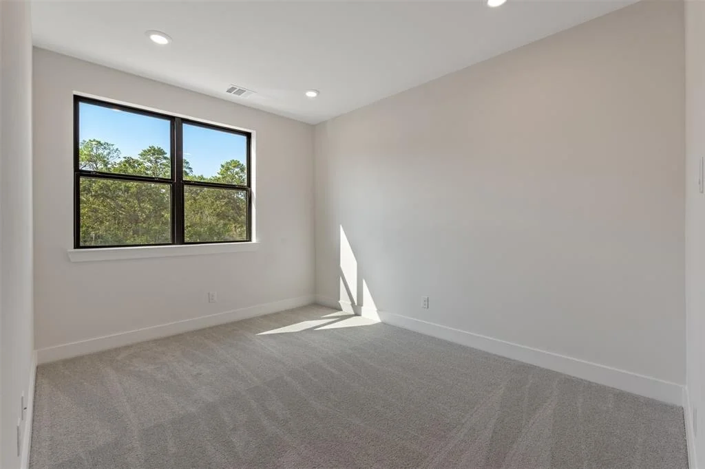 Photo of 406 Forest Reserve Place
