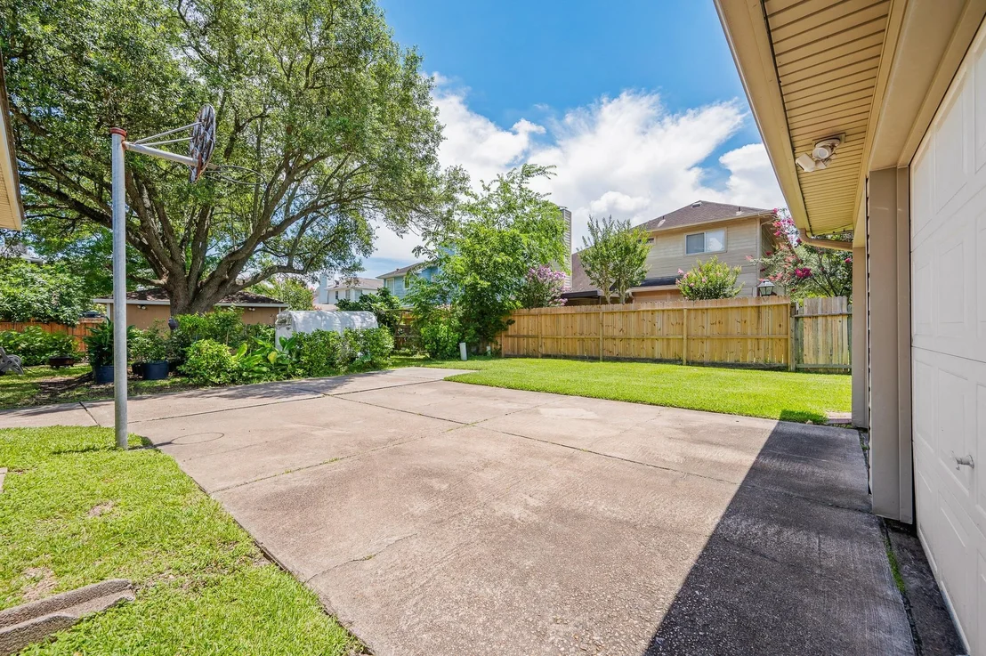 Photo of 12107 Brighton Lane