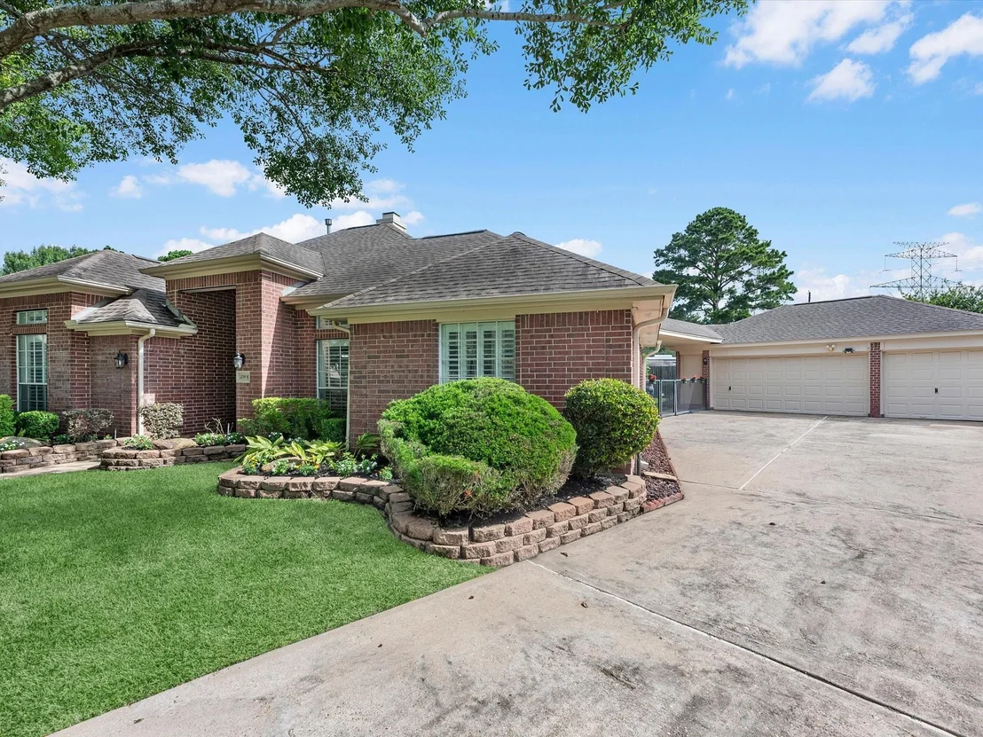 Photo of 3906 Belvoir Park Drive