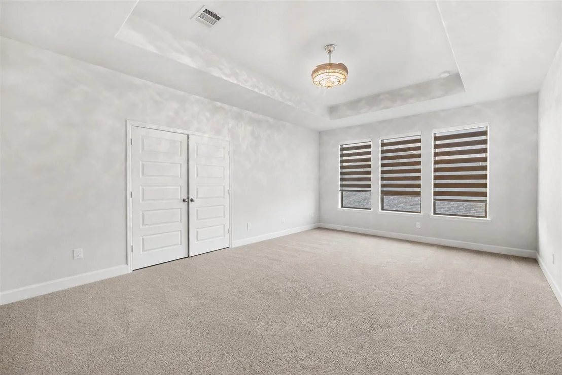 Photo of 4823 Parkgate Avenue