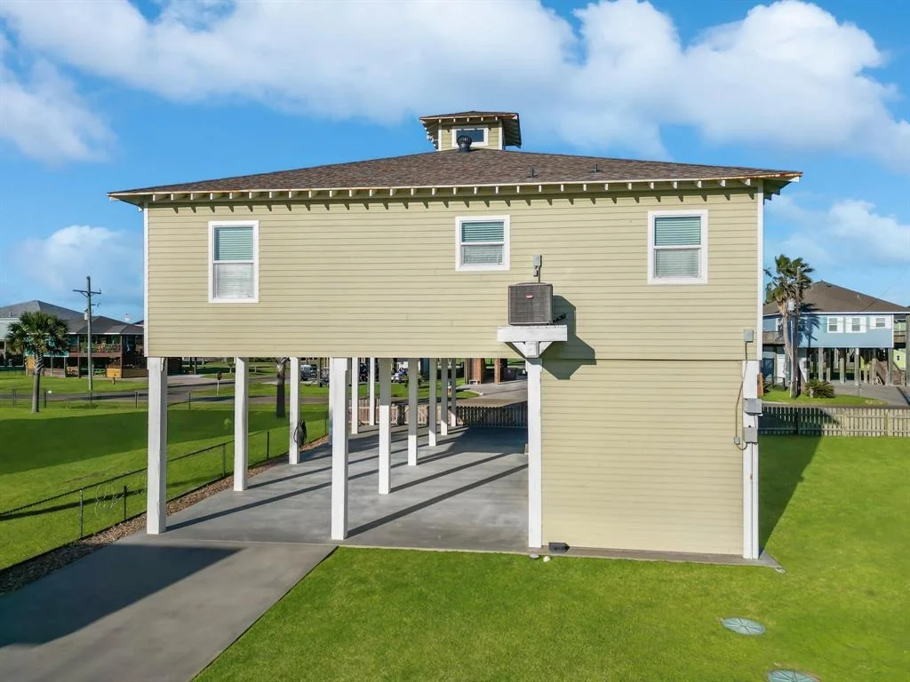 Photo of 883 Townsend Drive