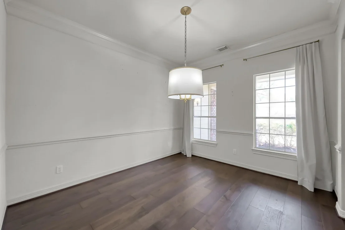 Photo of 25536 Richards Road